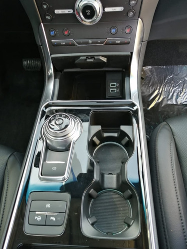 Ford Edge Titanium 2020