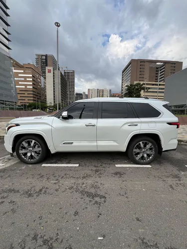 Toyota Sequoia 3.5 V6 Capstone Blindada