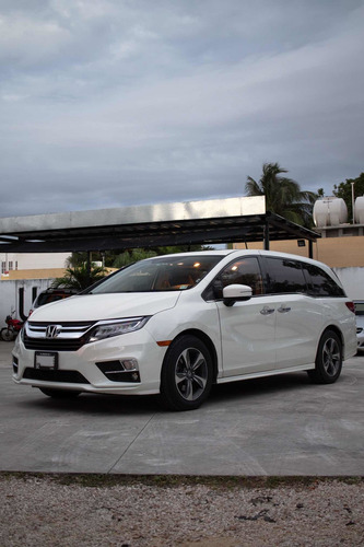 Imagen 1 de 10 de Honda Odyssey Touring