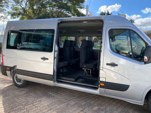 Imagen 10 de 20 de Renault Master Minibus 2.3 Diesel