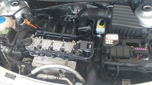 Volkswagen Voyage 1.6 Comfortline 101cv 2010