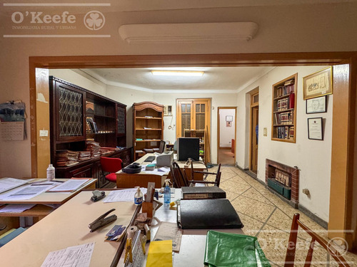 Casa En Venta - Bernal Centro