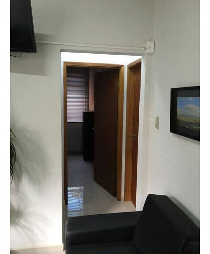 Imagem 6 de 18 de Sala Com Armários Fixos - 19257