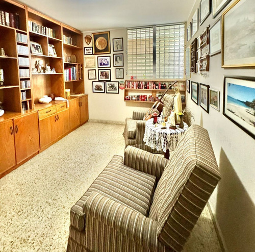 Casa En Venta En La Castellana
