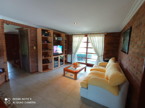 Imagen 7 de 12 de Chalet En Venta Construido En Esquina En Country San Diego- Moreno