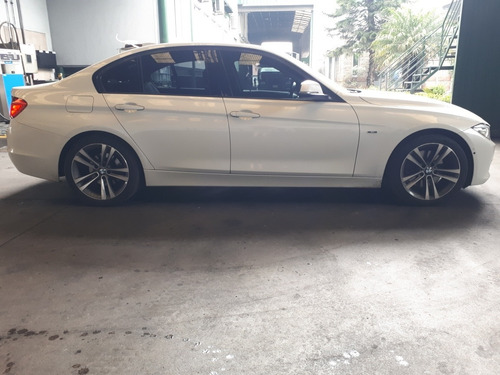 Imagen 3 de 15 de Bmw Serie 3 2014 2.0 328i Sedán Sport 245cv