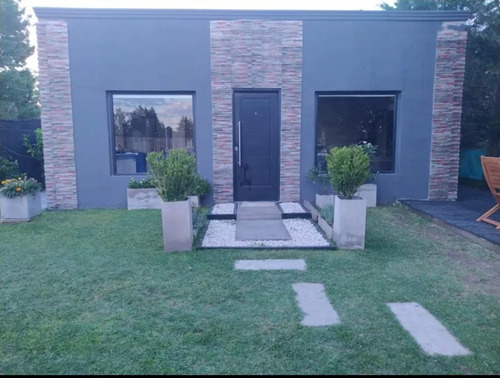 Dueña Alquiler Temporario, Casa Estilo Industrial, Perímetro Cerrado, Portón Corredizo De Acceso, Parrilla, Barrio Semi Cerrado, Zona Muy Segura, Acepta Mascotas, Ideal Home Offfice.