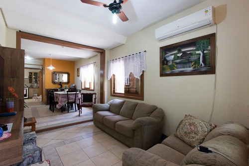 Casa Em Camaquã Com 3 Dormitórios - Lu265734