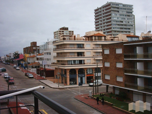 Imagen 2 de 20 de A Metros De La Playa - Moderno.
