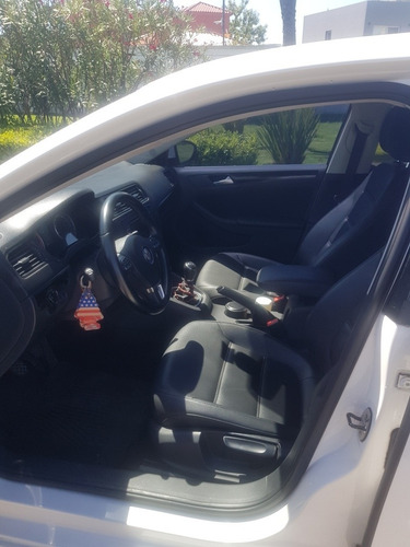 Volkswagen Vento 2.5 Luxury 170cv 2013