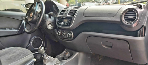 Imagen 2 de 7 de Fiat Palio 2016 1.4 Attractive 85cv