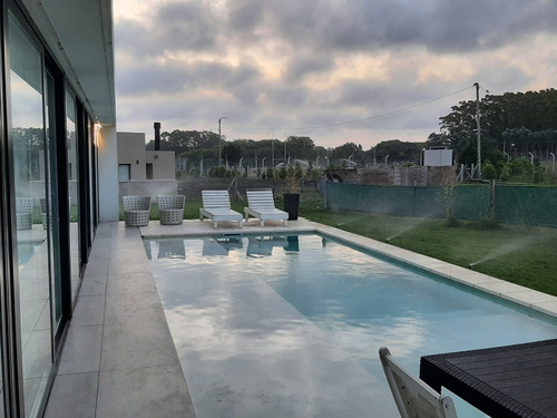 Imagen 9 de 30 de Alquiler Casa Rumenco Joven 4 Dormitorios Con Piscina Climatizada
