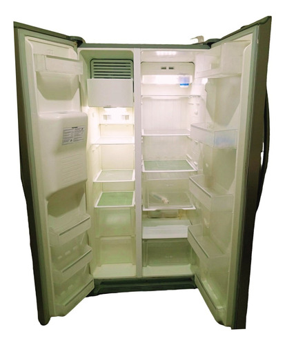 Electrolux Refrigerador Con Dispensador 545l Ersb51i6mlt (Usado)