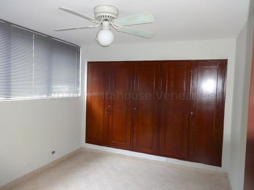 Imagen 2 de 12 de Apartamento Barato En Alquiler En Tierra Negra