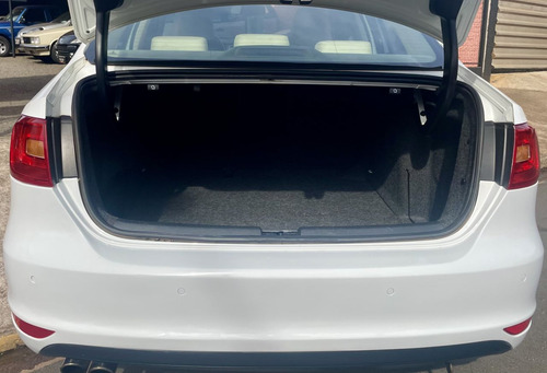 Volkswagen Jetta JETTA Highline 2.0 TSI 16V 4p Tiptronic