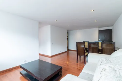 Apartamento En Venta En Granada. Cod V23452