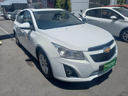 Imagen 7 de 14 de Chevrolet Cruze Ii Hb Ls 1.8 Aut 2013