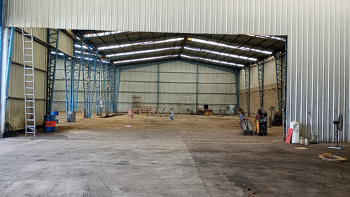 Excelente Nave Industrial De 2.500mts. Aprox, Hurlingham