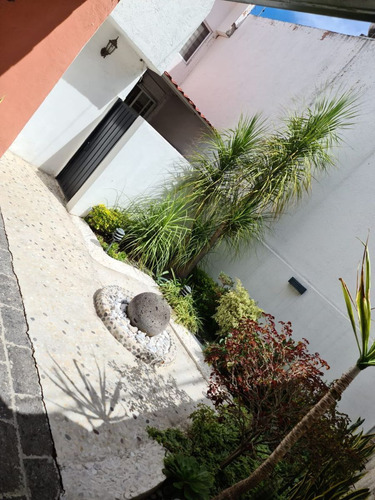 Se Vende Residencia En Carretas, Super Cétrica, De Super Lujo !!