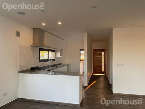 Oportunidad De Casa En El Barrio De San Pablo Impecable!!!!!
