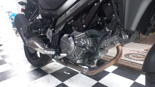 Suzuki V-strom 650