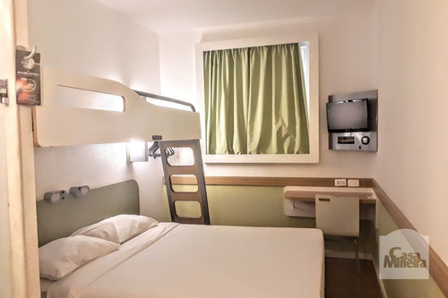 Imagem 1 de 3 de Flat À Venda No Lourdes - Código 239975 - 239975