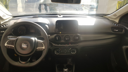 Imagen 5 de 25 de Fiat Cronos Drive 1.3 Pack Conect. 1.3 My23