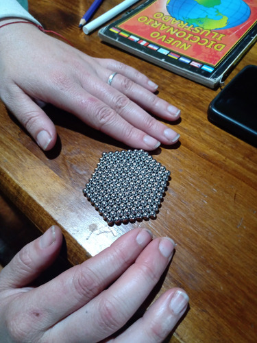 Bolitas Magnéticas Neodimio 216 Piezas Fidget Antiestrés 5mm Plateado
