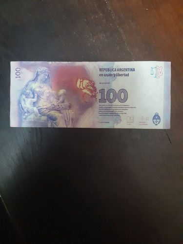 100 Pesos Con Error De Mancha Roja