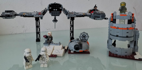 75202 Defense Of Crait (Usado)