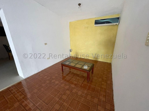 Imagen 5 de 10 de Casa En Venta Ubicada En La Urb. Maraquiva De La Puerta Maraven
