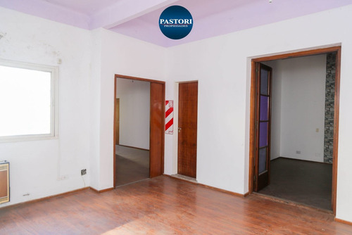 Imagen 13 de 27 de Venta De Oficina 7 Ambientes O Mas En Primer Piso Por Escale