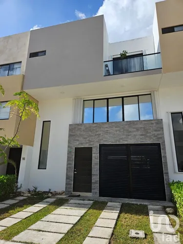Venta Casa 3 Ambientes Supermanzana 312