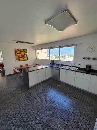 Imagen 2 de 30 de Alquilo Lujoso Apto 275 Mts (3.000 Sq/ft), 4 Hab, 5 Baños, Piscina, Seguridad 24 Hrs, Cámaras De Seguridad, 3 Puestos.