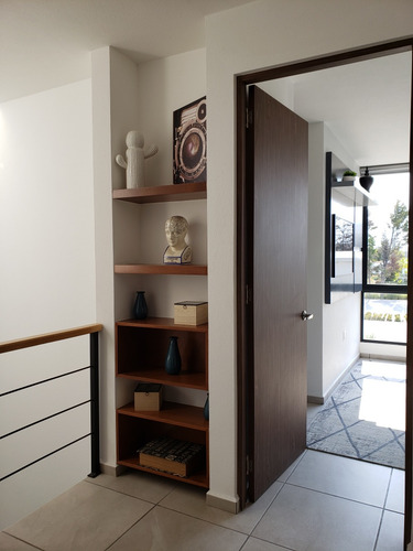 Casa En Venta En Toluca, Fraccionamiento Aurea