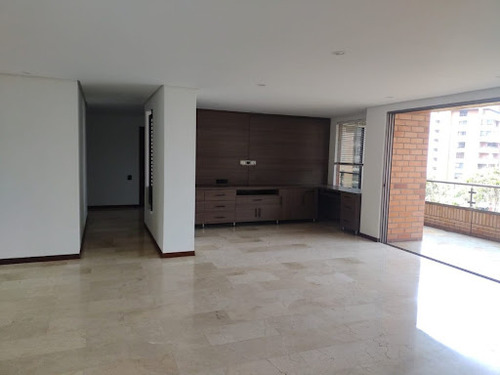 Apartamento En Arriendo Poblado 473-15132