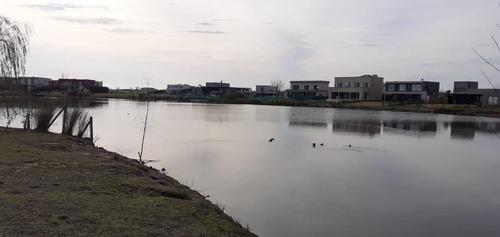 Imagen 2 de 3 de Lote En Venta A La Laguna Barrio Canton Islas Sobre Cul De Sac 0369