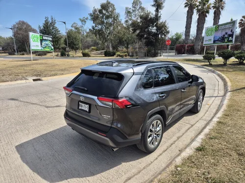 Toyota RAV4 2.5 Limited 4wd At 204 hp