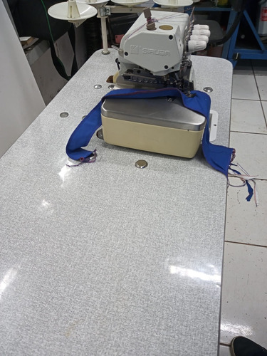 Maquina Overlok Ponto Cadeia 747k Siruba Usada 110/220v Bege (Usado)