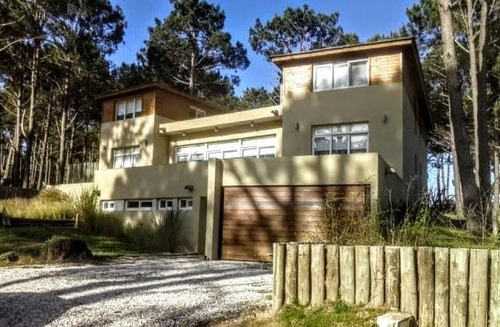 Casa En Venta De 5 Dormitorios En Pinar Del Faro