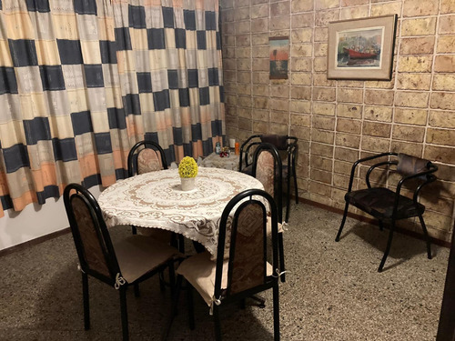 Dueño Vende, Casa Ph Planta Baja 20 Metros Del Mar Centro Y Playa ,con Muebles Y Con Cochera