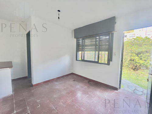 Casa Alquiler En Villa Ballester - Vivienda O Uso Comercial - 4 Amb, Jardín Y Garage