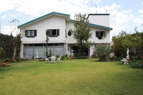 Imagen 2 de 18 de Venta Casa Jardines Del Pedregal Calle Cerrada