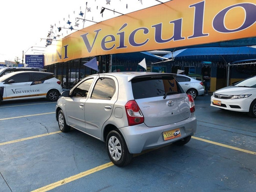 Imagem 4 de 8 de Toyota Etios ! Impecável !