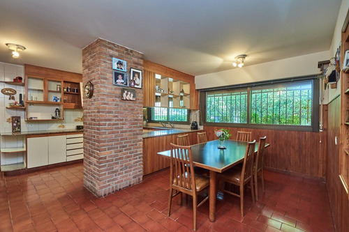 Imagen 8 de 28 de Casa A La Venta En Martínez Con Imponente Parque