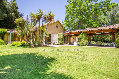 Espectacular Casa Emplazada En Parque De 7.250 M2 San Damian