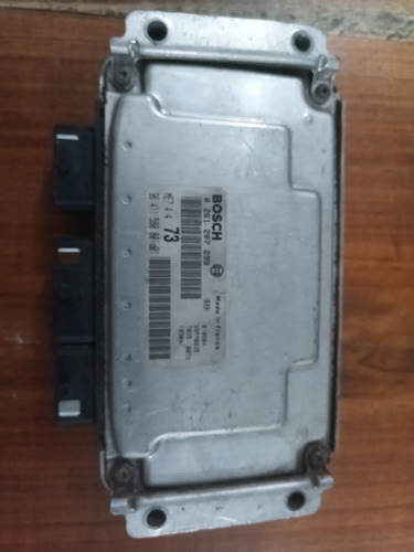 Computadora De Motor De Peugeot 206 1.6 0 261 207 299