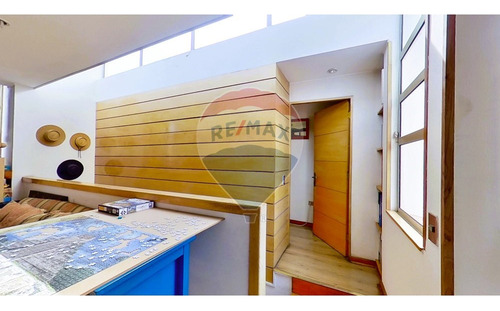 Moderna Y Luminosa Casa Con Piscina
