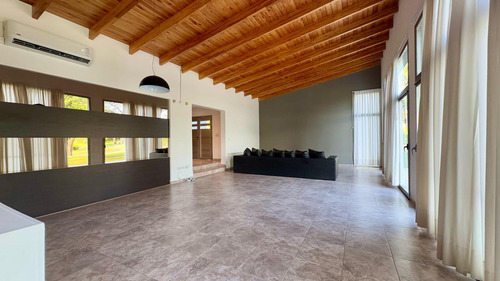 Casa, Venta, Barrio Privado Causana. 3 Dormitorios, 3 Baños. Cachorro De 360m2.