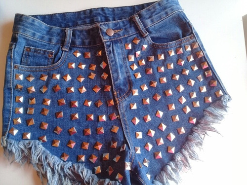 Short Jeans Tachas.